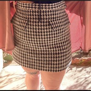 Tweed skirt with tags